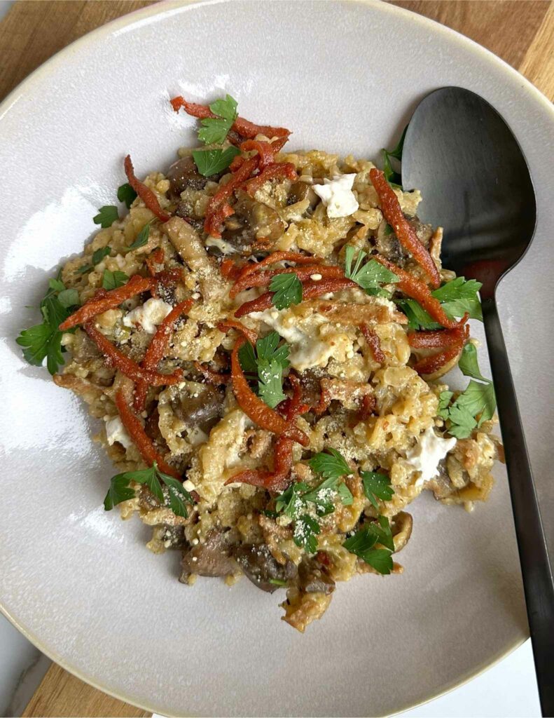 Herfstige Paddenstoelenrisotto met mozzarella en spekjes